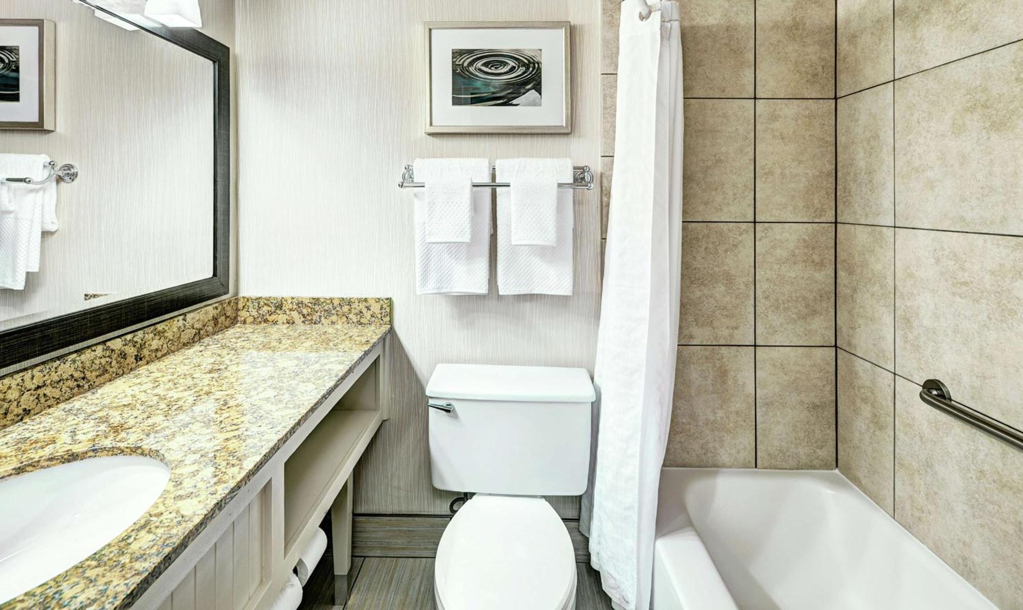 מלון Doubletree By Hilton Milwaukee Downtown מראה חיצוני תמונה