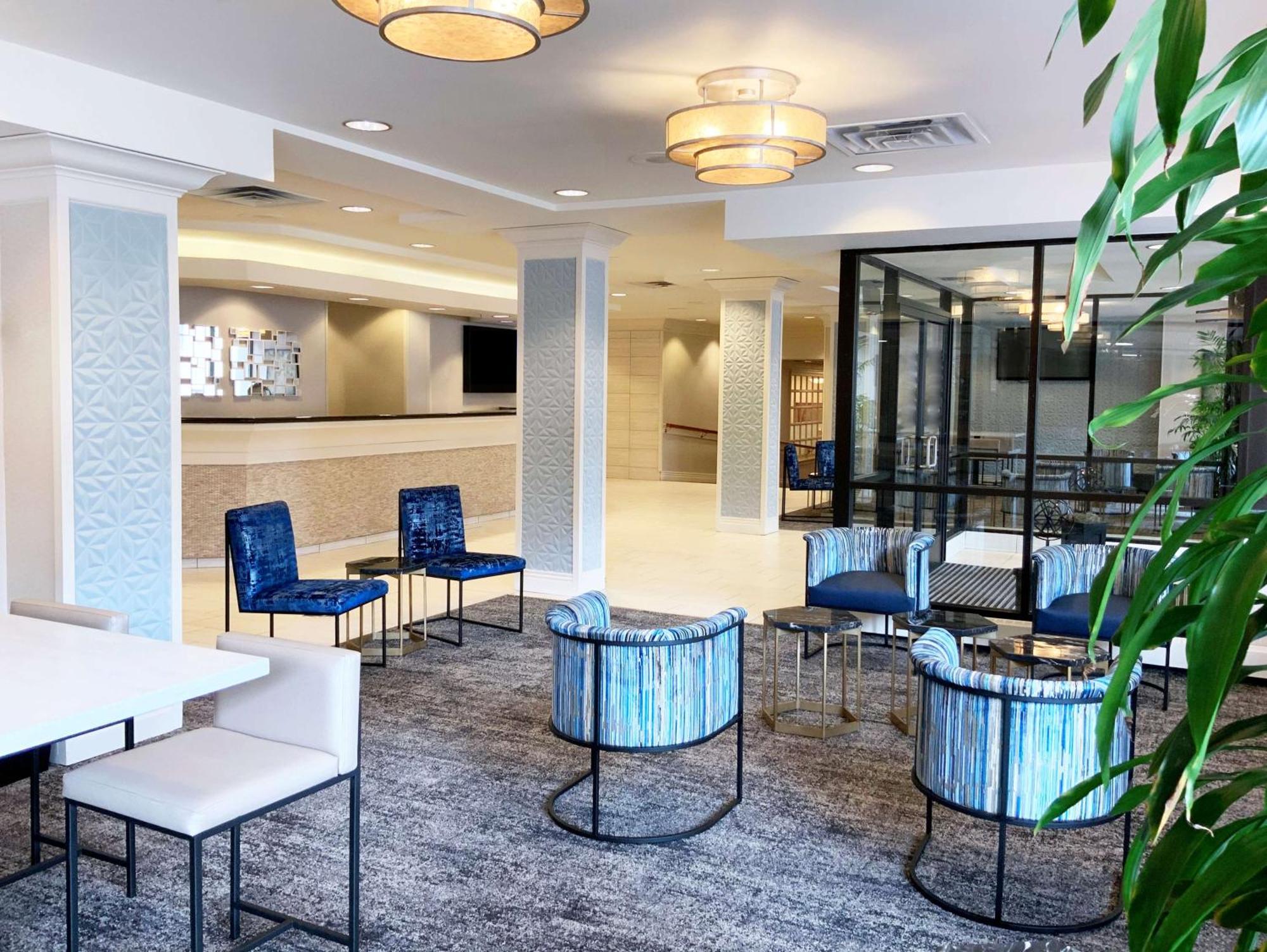 מלון Doubletree By Hilton Milwaukee Downtown מראה חיצוני תמונה