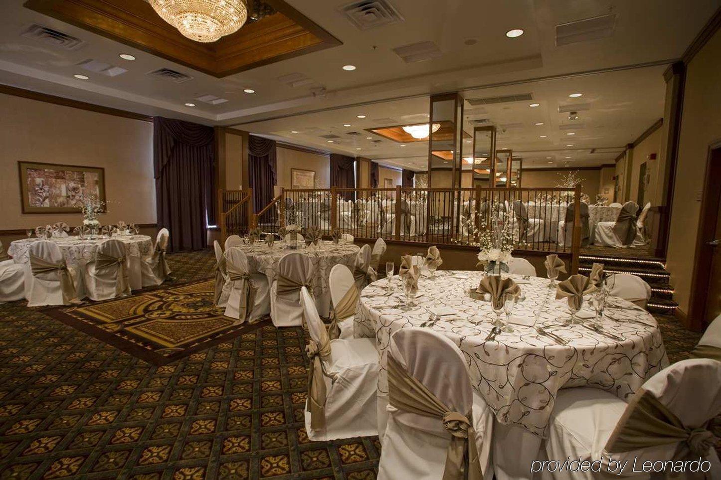 מלון Doubletree By Hilton Milwaukee Downtown מראה חיצוני תמונה