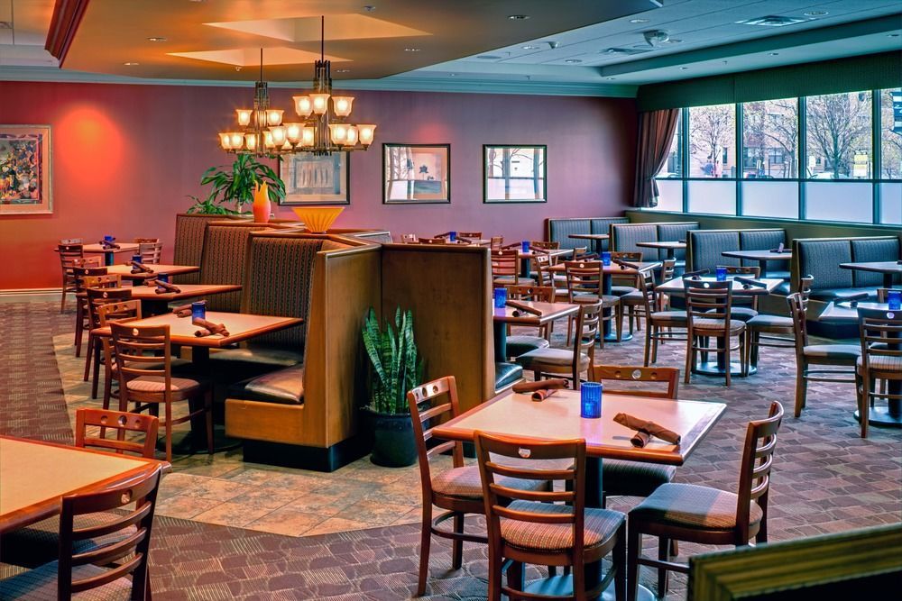 מלון Doubletree By Hilton Milwaukee Downtown מראה חיצוני תמונה