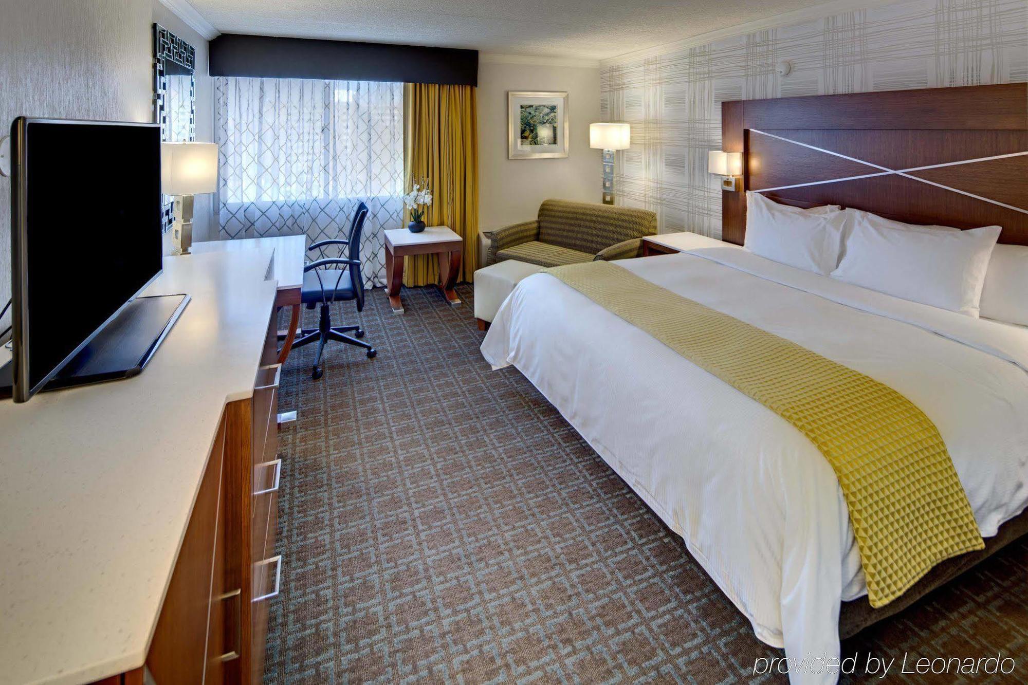 מלון Doubletree By Hilton Milwaukee Downtown מראה חיצוני תמונה